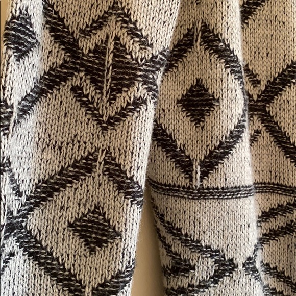 Geometric Print Cardigan - Picture 4 of 4